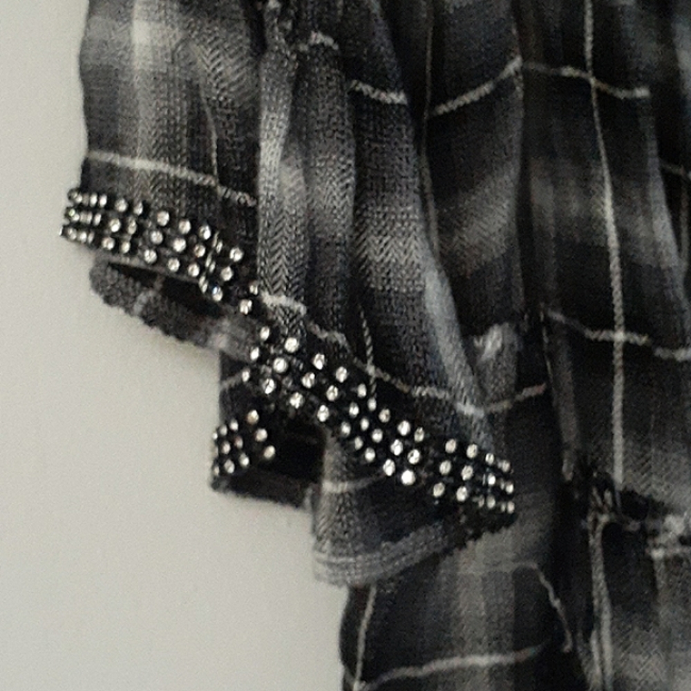 Blouse - Picture 2 of 4